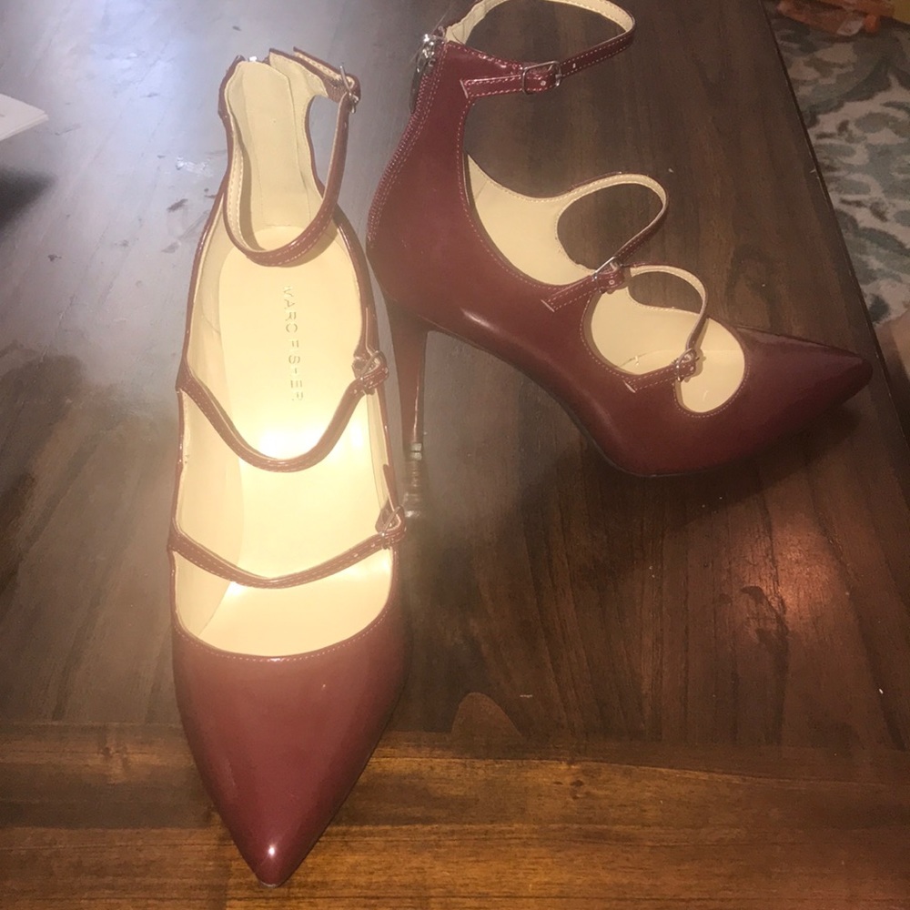Never worn Marc Fischer Heels